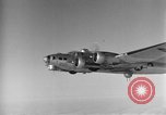 Standbild US B-17 Angriff auf Helgoland in Zweiten Weltkrieg Helgoland Nordsee, 1944, aus Sekunde 5 historischem Filmmaterial Videoclip 65675070662