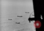 Standbild US B-17 Angriff auf Helgoland in Zweiten Weltkrieg Helgoland Nordsee, 1944, aus Sekunde 18 historischem Filmmaterial Videoclip 65675070662