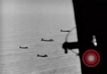 Standbild US B-17 Angriff auf Helgoland in Zweiten Weltkrieg Helgoland Nordsee, 1944, aus Sekunde 19 historischem Filmmaterial Videoclip 65675070662