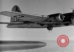 Standbild US B-17 Angriff auf Helgoland in Zweiten Weltkrieg Helgoland Nordsee, 1944, aus Sekunde 54 historischem Filmmaterial Videoclip 65675070662