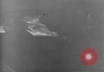 Standbild US B-17 Angriff auf Helgoland in Zweiten Weltkrieg Helgoland Nordsee, 1944, aus Sekunde 57 historischem Filmmaterial Videoclip 65675070662