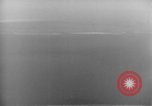 Standbild Bombardierung Hamburg Deutschland, 1944, aus Sekunde 17 historischem Filmmaterial Videoclip 65675070663
