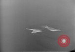 Standbild Bombardierung Hamburg Deutschland, 1944, aus Sekunde 30 historischem Filmmaterial Videoclip 65675070663