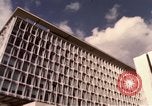 Immagine di Edificio moderno Ginevra SVIZZERA, 1968, secondo 42 filmato di repertorio 65675070665