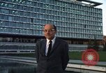 Immagine di Medico Halback Ginevra SVIZZERA, 1968, secondo 16 filmato di repertorio 65675070666