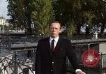 Immagine di Testa di medico Ginevra SVIZZERA, 1968, secondo 22 filmato di repertorio 65675070667