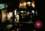 Standbild Nachtleben Soho London England United Kingdom, 1968, aus Sekunde 20 historischem Filmmaterial Videoclip 65675070669