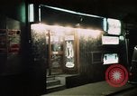 Standbild Nachtleben Soho London England United Kingdom, 1968, aus Sekunde 5 historischem Filmmaterial Videoclip 65675070670