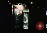 Standbild Nachtleben Soho London England United Kingdom, 1968, aus Sekunde 26 historischem Filmmaterial Videoclip 65675070670