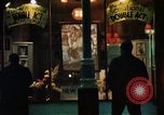 Standbild Nachtleben Soho London England United Kingdom, 1968, aus Sekunde 36 historischem Filmmaterial Videoclip 65675070670