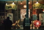 Standbild Nachtleben Soho London England United Kingdom, 1968, aus Sekunde 38 historischem Filmmaterial Videoclip 65675070670