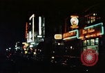 Standbild Nachtleben in Soho in London Soho London England United Kingdom, 1968, aus Sekunde 4 historischem Filmmaterial Videoclip 65675070671