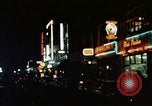 Standbild Nachtleben in Soho in London Soho London England United Kingdom, 1968, aus Sekunde 6 historischem Filmmaterial Videoclip 65675070671