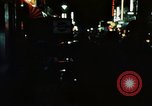 Standbild Nachtleben in Soho in London Soho London England United Kingdom, 1968, aus Sekunde 25 historischem Filmmaterial Videoclip 65675070671