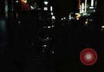Standbild Nachtleben in Soho in London Soho London England United Kingdom, 1968, aus Sekunde 29 historischem Filmmaterial Videoclip 65675070671