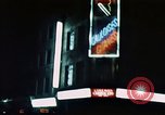 Standbild Nachtleben in Soho in London Soho London England United Kingdom, 1968, aus Sekunde 36 historischem Filmmaterial Videoclip 65675070671