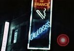 Standbild Nachtleben in Soho in London Soho London England United Kingdom, 1968, aus Sekunde 38 historischem Filmmaterial Videoclip 65675070671