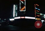 Standbild Nachtleben in Soho in London Soho London England United Kingdom, 1968, aus Sekunde 49 historischem Filmmaterial Videoclip 65675070671