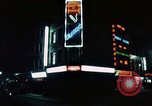 Standbild Nachtleben in Soho in London Soho London England United Kingdom, 1968, aus Sekunde 51 historischem Filmmaterial Videoclip 65675070671