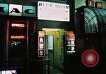 Standbild Nachtleben Soho London England United Kingdom, 1968, aus Sekunde 39 historischem Filmmaterial Videoclip 65675070672