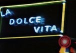Standbild Nachtclubs 1960 Soho London Soho London England United Kingdom, 1968, aus Sekunde 41 historischem Filmmaterial Videoclip 65675070673