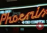 Standbild Soho 1960 Neon signs Soho London England United Kingdom, 1968, aus Sekunde 14 historischem Filmmaterial Videoclip 65675070675