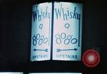 Standbild Whisky a Gogo Leuchtreklame Soho Soho London England United Kingdom, 1968, aus Sekunde 22 historischem Filmmaterial Videoclip 65675070676