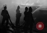 Standbild Feuer Brände London England Vereinigtes Königreich, 1966, aus Sekunde 35 historischem Filmmaterial Videoclip 65675070679