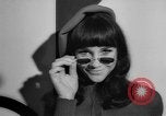 Standbild fashion show London England Vereinigtes Königreich, 1966, aus Sekunde 59 historischem Filmmaterial Videoclip 65675070681