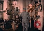 Immagine di Ai progettisti di lavorare sulla nave nucleare Savannah United States USA, 1956, secondo 15 filmato di repertorio 65675070684