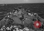 Immagine di Sbarco Nave cisterna Okinawa isole Ryukyu, 1945, secondo 9 filmato di repertorio 65675070704