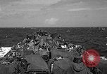 Immagine di Sbarco Nave cisterna Okinawa isole Ryukyu, 1945, secondo 17 filmato di repertorio 65675070704