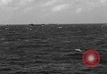 Immagine di Sbarco Nave cisterna Okinawa isole Ryukyu, 1945, secondo 33 filmato di repertorio 65675070704