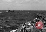 Immagine di Sbarco Nave cisterna Okinawa isole Ryukyu, 1945, secondo 42 filmato di repertorio 65675070704