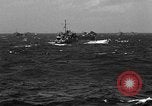 Immagine di Sbarco Nave cisterna Okinawa isole Ryukyu, 1945, secondo 50 filmato di repertorio 65675070704