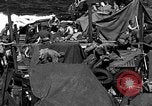 Immagine di Sbarco Nave cisterna Okinawa isole Ryukyu, 1945, secondo 58 filmato di repertorio 65675070704