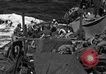 Immagine di Sbarco Nave cisterna Okinawa isole Ryukyu, 1945, secondo 61 filmato di repertorio 65675070704