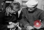 Immagine di Prigionieri di guerra tedeschi Oceano atlantico, 1945, secondo 29 filmato di repertorio 65675070720