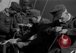 Immagine di Prigionieri di guerra tedeschi Oceano atlantico, 1945, secondo 53 filmato di repertorio 65675070720