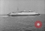 Standbild Olympischen Athleten auf SS Manhattan Deutschland, 1936, aus Sekunde 6 historischem Filmmaterial Videoclip 65675070725