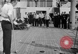 Standbild Olympischen Athleten auf SS Manhattan Deutschland, 1936, aus Sekunde 8 historischem Filmmaterial Videoclip 65675070725