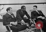 Standbild Olympischen Athleten auf SS Manhattan Deutschland, 1936, aus Sekunde 10 historischem Filmmaterial Videoclip 65675070725