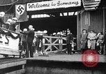 Standbild Olympischen Athleten auf SS Manhattan Deutschland, 1936, aus Sekunde 28 historischem Filmmaterial Videoclip 65675070725