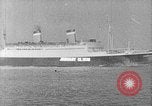 Standbild SS Manahattan Rückkehr vom Krieg zerrütteten Europa United States USA, 1938, aus Sekunde 1 historischem Filmmaterial Videoclip 65675070726