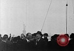 Standbild SS Manahattan Rückkehr vom Krieg zerrütteten Europa United States USA, 1938, aus Sekunde 53 historischem Filmmaterial Videoclip 65675070726