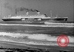 Standbild SS Manhattan aground off Florida United States USA, 1941, aus Sekunde 8 historischem Filmmaterial Videoclip 65675070727