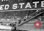 Standbild SS Manhattan aground off Florida United States USA, 1941, aus Sekunde 13 historischem Filmmaterial Videoclip 65675070727