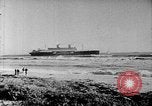 Standbild SS Manhattan aground off Florida United States USA, 1941, aus Sekunde 31 historischem Filmmaterial Videoclip 65675070727