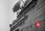 Standbild SS Manhattan wird USS Wakefield New York City USA, 1941, aus Sekunde 8 historischem Filmmaterial Videoclip 65675070728