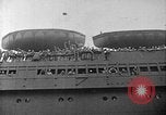 Standbild SS Manhattan wird USS Wakefield New York City USA, 1941, aus Sekunde 17 historischem Filmmaterial Videoclip 65675070728